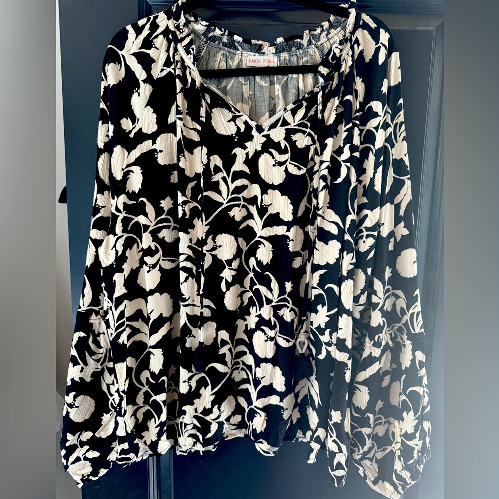 Knox Rose XXL black and cream floral blouse